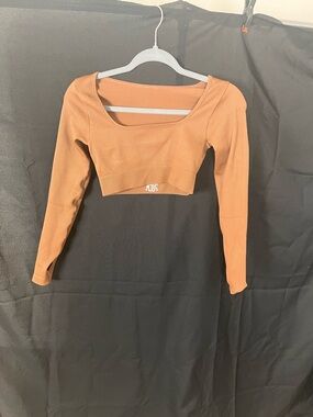 Women's Long Sleeve Cropped Ribbed Top - Burnt Orange